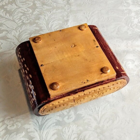 Hand-Carved Two-Tone Rolled Edge Wood Box - Picture 7 of 7